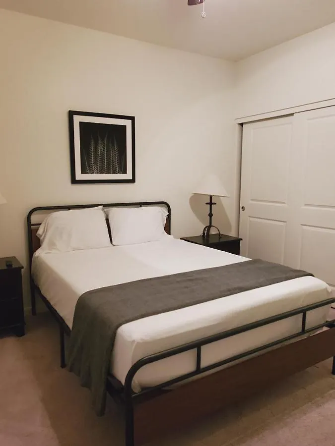 Adventure Short Term Stays - Southgate Ave Phoenix Homestay