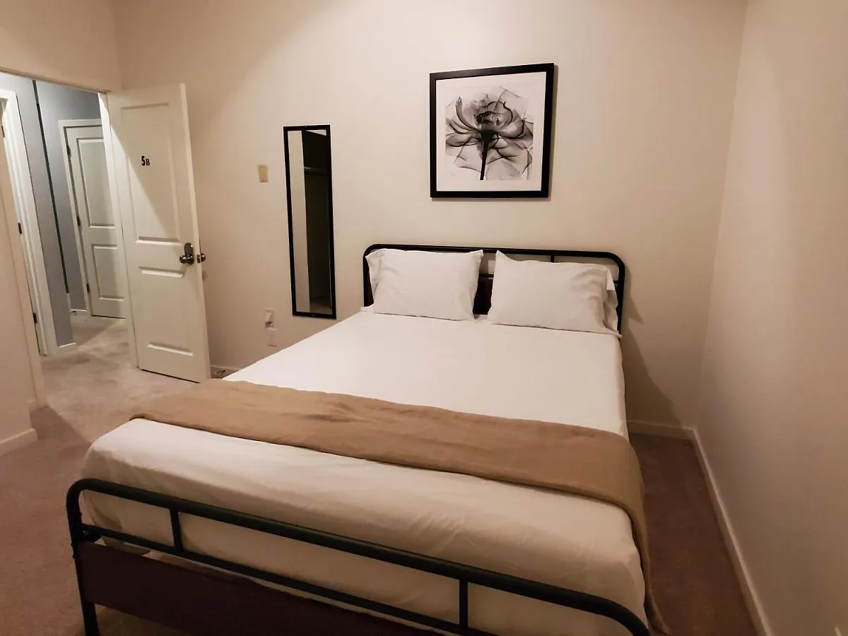 Adventure Short Term Stays - Southgate Ave Phoenix Homestay